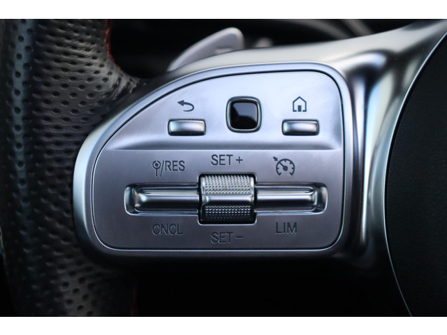 Mercedes-Benz CLA 180 Business Solution AMG * Pano * Sfeerverlichting * Widescreen * Stoelverwarming * Multi Beam *