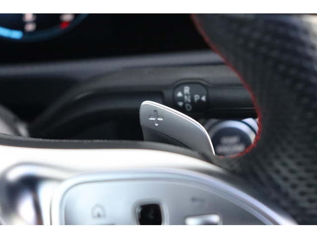 Mercedes-Benz CLA 180 Business Solution AMG * Pano * Sfeerverlichting * Widescreen * Stoelverwarming * Multi Beam *