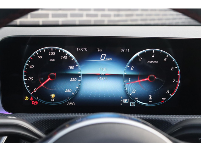 Mercedes-Benz CLA 180 Business Solution AMG * Pano * Sfeerverlichting * Widescreen * Stoelverwarming * Multi Beam *