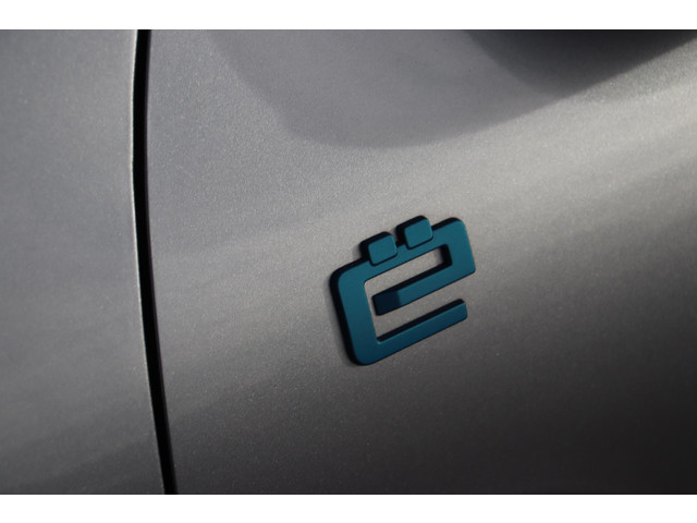 Citroen ë-C4 Feel Pack 50 kWh * Carplay * Clima * 18 LMW * SOH 97% *