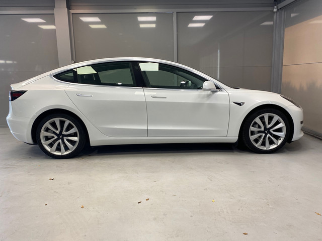 tesla-model-3-standard-rwd-plus-60-kwh---19lm-velgen---panodak--