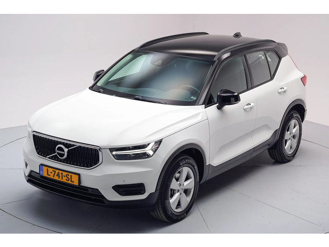 volvo-xc40-1.5-t2-momentum-core-aut.--navi-camera-stoelverwarming-led-