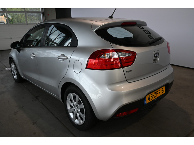 Kia Rio 1.4 CVVT Plus Pack Automaat Clima Cruise Control Rijklaarprijs Inruil Mogelijk!