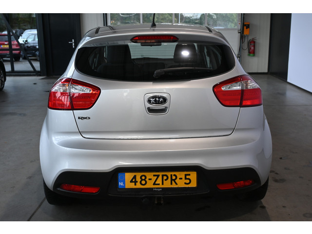 Kia Rio 1.4 CVVT Plus Pack Automaat Clima Cruise Control Rijklaarprijs Inruil Mogelijk!
