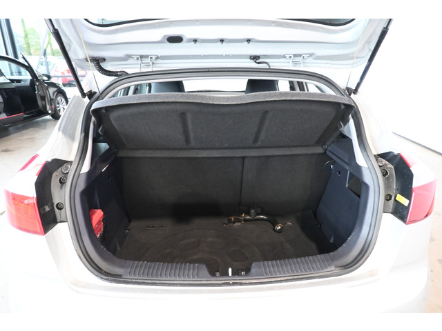 Kia Rio 1.4 CVVT Plus Pack Automaat Clima Cruise Control Rijklaarprijs Inruil Mogelijk!