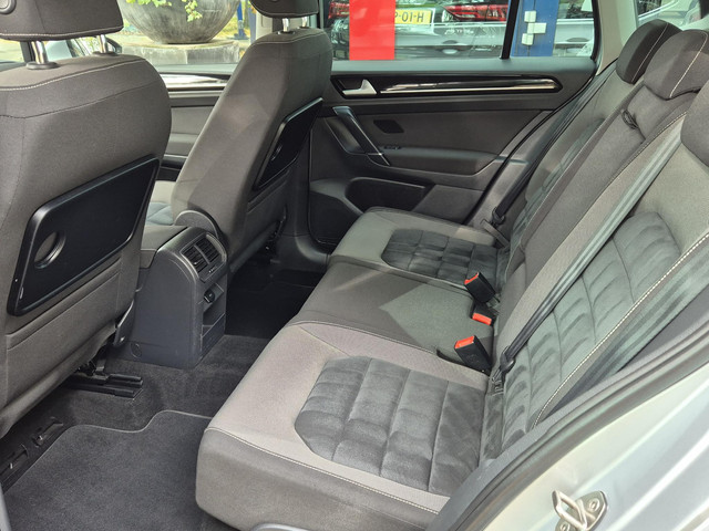 Volkswagen Golf Sportsvan 1.4 TSI Highline | Navigatie | Trekhaak | Climate Control | LM Velgen