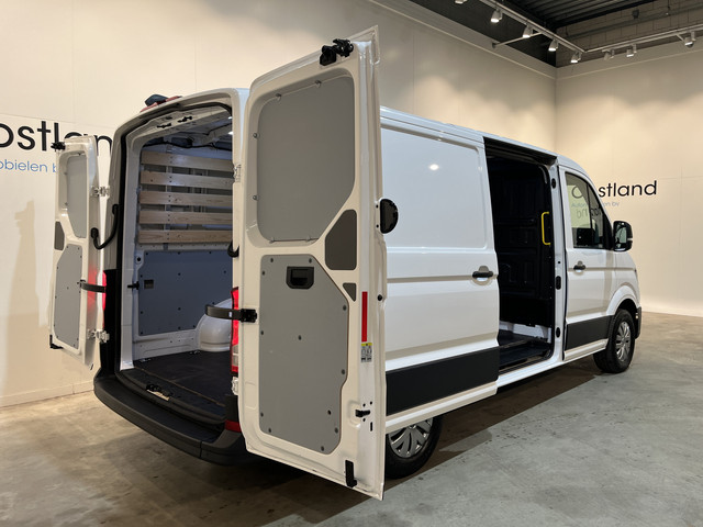 Volkswagen Crafter 2.0 TDI L3H2 140 PK DSG Automaat Euro 6 Airco Cruise Control Camera CarPlay 3-Zits 18.500 KM !!