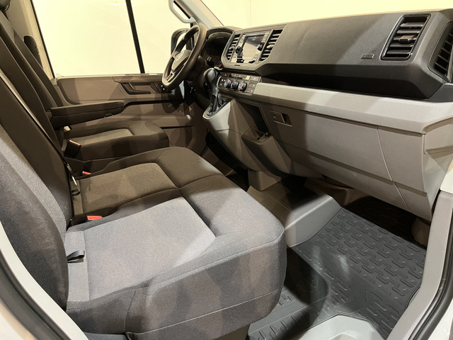 Volkswagen Crafter 2.0 TDI L3H2 140 PK DSG Automaat Euro 6 Airco Cruise Control Camera CarPlay 3-Zits 18.500 KM !!