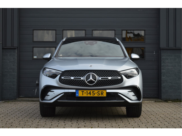 mercedes-benz-glc-300e-4matic-amg-line---pano---acc---360-cam---keyless--