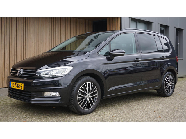 volkswagen-touran-1.4-tsi-150pk-comfortline-business-dsg-7-zits-led-elek.trekhaak-clima-navi-app-connect-adaptive-cruise-control-17inch-lm-comple