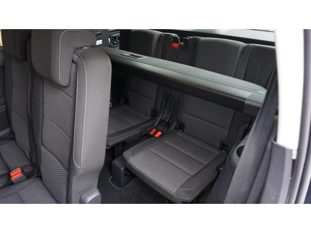 Volkswagen Touran 1.4 TSI 150pk Comfortline Business DSG 7-Zits LED Elek.Trekhaak Clima Navi App-Connect Adaptive Cruise Control 17inch LM *Comple