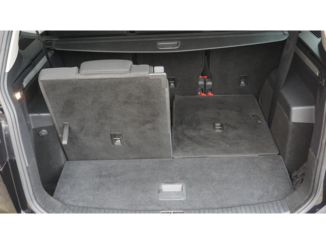 Volkswagen Touran 1.4 TSI 150pk Comfortline Business DSG 7-Zits LED Elek.Trekhaak Clima Navi App-Connect Adaptive Cruise Control 17inch LM *Comple