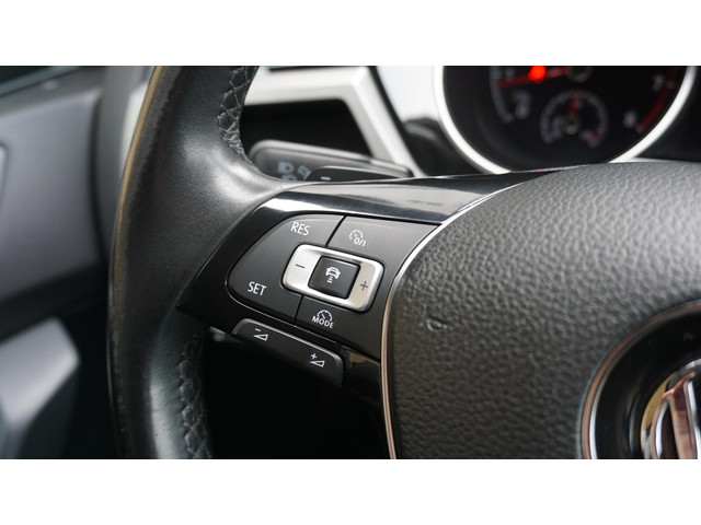Volkswagen Touran 1.4 TSI 150pk Comfortline Business DSG 7-Zits LED Elek.Trekhaak Clima Navi App-Connect Adaptive Cruise Control 17inch LM *Comple