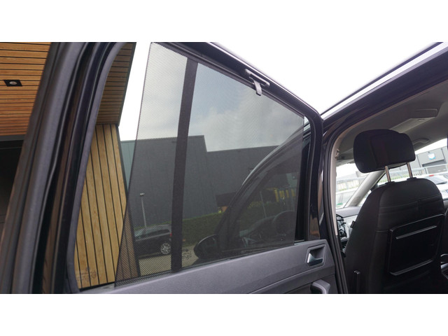 Volkswagen Touran 1.4 TSI 150pk Comfortline Business DSG 7-Zits LED Elek.Trekhaak Clima Navi App-Connect Adaptive Cruise Control 17inch LM *Comple