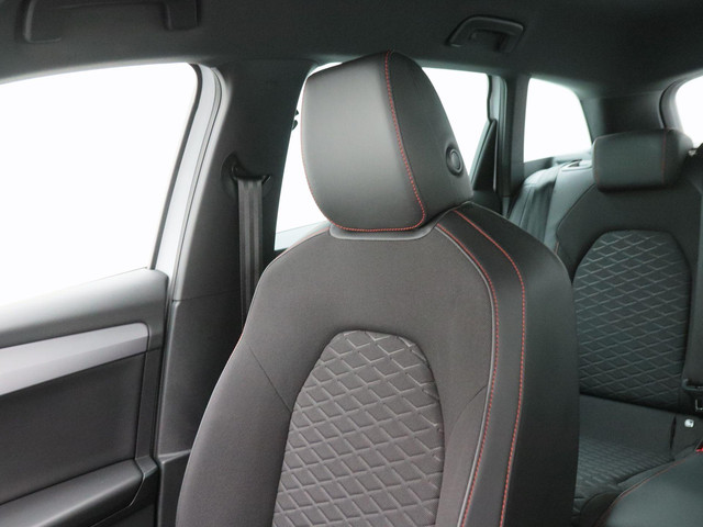 Seat Leon Sportstourer 1.0 eTSi 110 Pk Automaat FR Business | LED | Virtual Cockpit | Navigatie | Climate | Lane Assist | PDC achter | 17