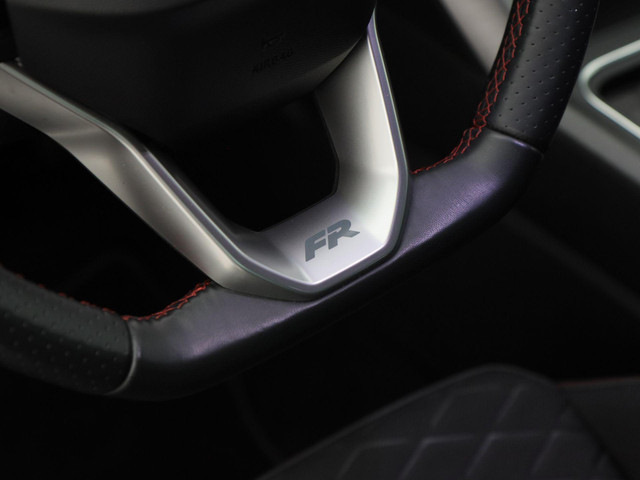 Seat Leon Sportstourer 1.0 eTSi 110 Pk Automaat FR Business | LED | Virtual Cockpit | Navigatie | Climate | Lane Assist | PDC achter | 17