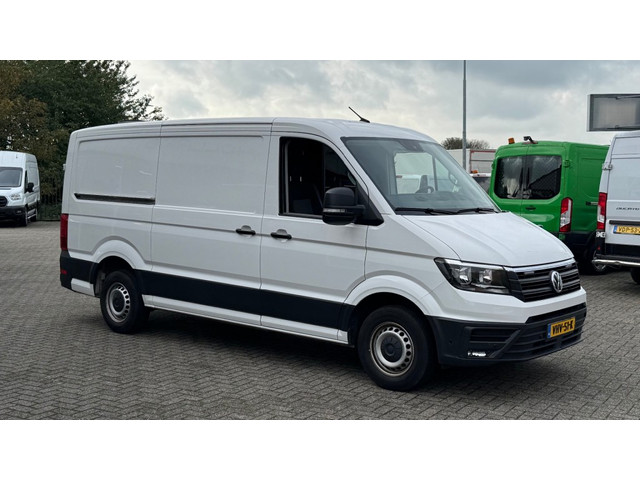 volkswagen-crafter-2.0-tdi-75kw-102pk-euro-6-l2h3-euro-6-airco--navigatie--camera--cruise-control--100-dealeronderhouden