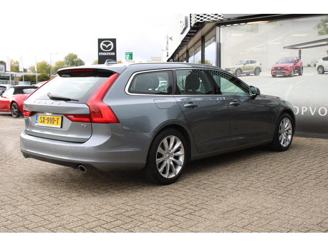 Volvo V90 2.0 T4 Momentum , Automaat, Leder, Trekhaak, Dakrails, Navi, Stoel Stuurverwarming, Camera, Adap.Cruise, Apple Carplay & Android
