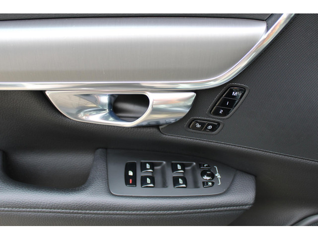 Volvo V90 2.0 T4 Momentum , Automaat, Leder, Trekhaak, Dakrails, Navi, Stoel Stuurverwarming, Camera, Adap.Cruise, Apple Carplay & Android