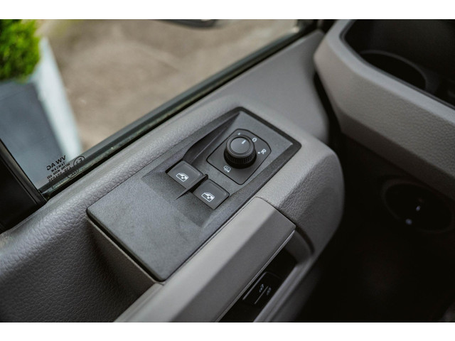 Volkswagen Crafter 2.0 TDI L4H3 140PK Trendline Cruise Control Airco Volkswagen Crafter 35 2.0 TDI EURO VI