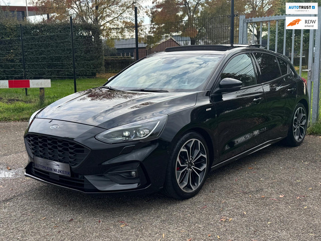 ford-focus-1.0-ecoboost-st-line-panodak-led-camera-mega-vol-
