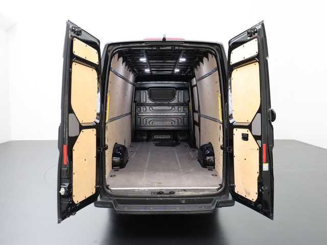 Volkswagen Crafter 2.0TDI 177PK DSG Automaat L5H3 XXL | Led | Luchtvering | Navigatie | Camera | 3-Persoons | Betimmering | Airco | Cruise