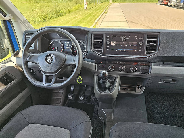 Volkswagen Crafter 35 2.0 TDI L3H2 Airco, Navi, Trekhaak, Carplay, 3 Zits, Euro6, 140 PK!