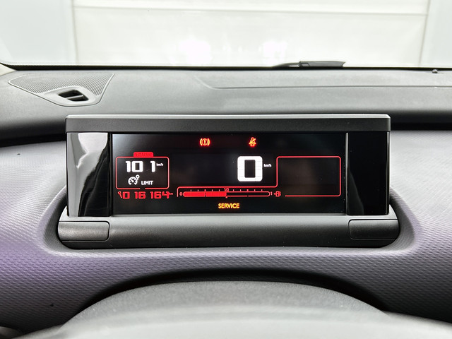Citroen C4 Cactus 110 PK Shine | Rijklaar | Navigatie | Parkeercamera | Lichtmetalen Velgen | Dealer onderhouden! |