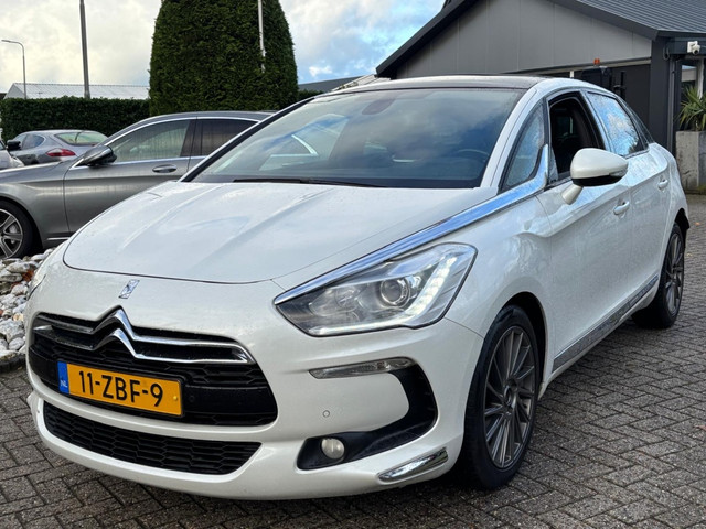 citroen-ds5-1.6-benzine-so-chic-automaat-wit-leer