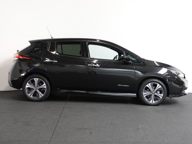 nissan-leaf-n-connecta-40-kwh-navigatie-bluetooth-cruise-control-lichtmetalen-velgen