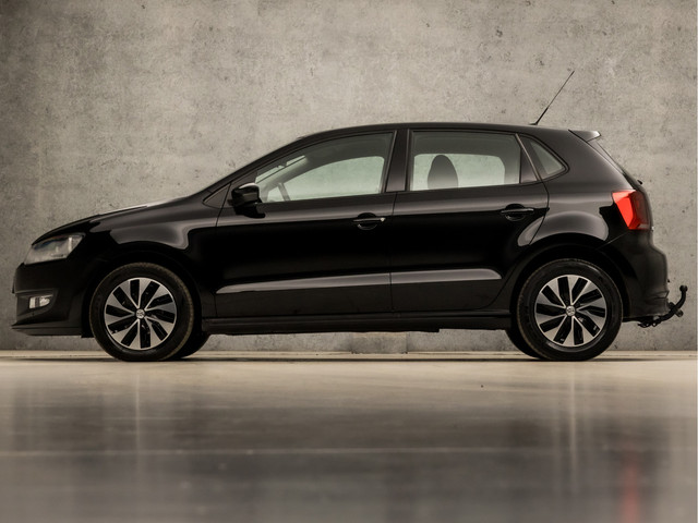 volkswagen-polo-1.4-tdi-sportline-scherm--leder-stuurwiel--cruise--sportstoelen--lm-velgen--elek-ramen--bluetooth--nieuwe-apk--nieuwstaat