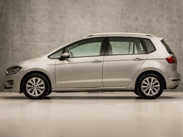 volkswagen-golf-sportsvan-1.4-tsi-sportline-scherm--climate--xenon--stoelverwarming--alcantara--sportstoelen--massage--cruise--parkeersensoren--nieuwe-ap