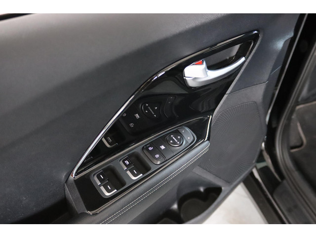 Kia Niro 1.6 GDi Hybrid ComfortLine, Trekhaak, Adaptieve Cruise Control, Stoel Stuurwarming, Apple CarPlay Android Auto