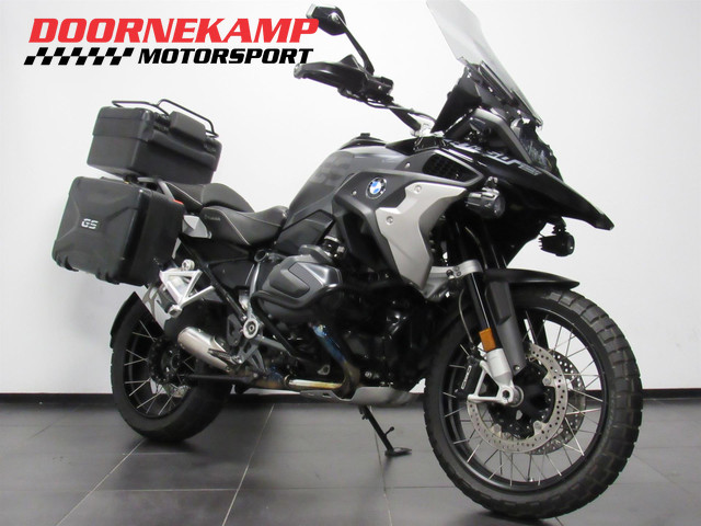 BMW R 1250 GS TRIPLE BLACK