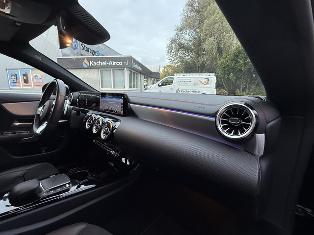 Mercedes-Benz CLA 180 Aut. Business Sol. AMG | Navi | Camera | Sport Stoelen |