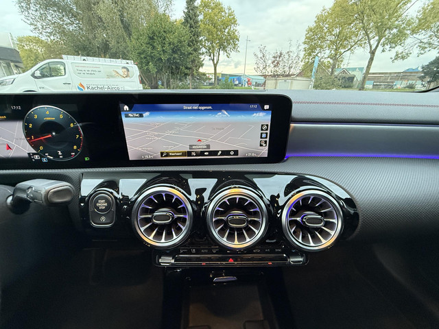 Mercedes-Benz CLA 180 Aut. Business Sol. AMG | Navi | Camera | Sport Stoelen |