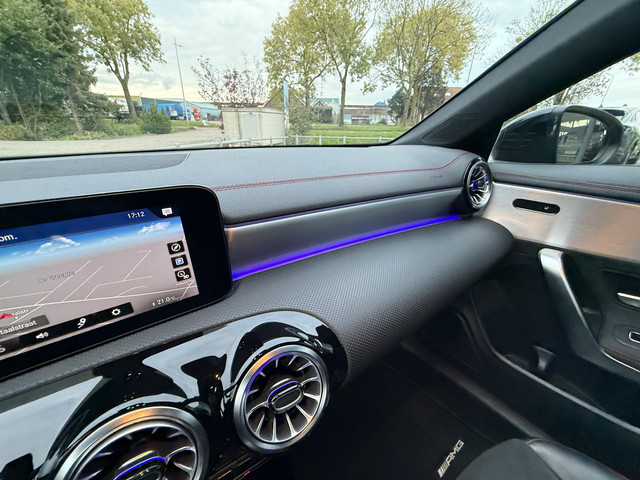 Mercedes-Benz CLA 180 Aut. Business Sol. AMG | Navi | Camera | Sport Stoelen |