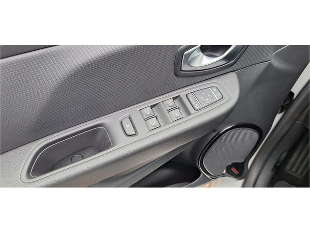 Renault Clio 0.9 TCE LIMITED   NAVIGATIE   Airco   BLEUTOOTH