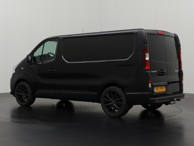 Renault Trafic 2.0DCi 120PK Black Edition | Navigatie | Airco | Cruise | 3-Persoons | Trekhaak