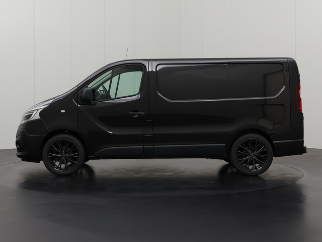 Renault Trafic 2.0DCi 120PK Black Edition | Navigatie | Airco | Cruise | 3-Persoons | Trekhaak