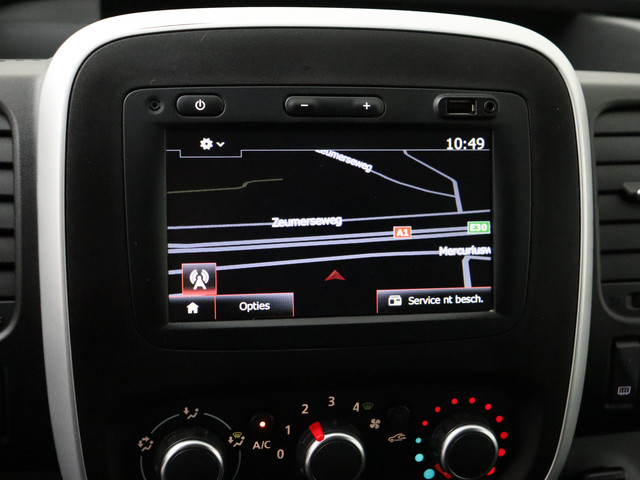 Renault Trafic 2.0DCi 120PK Black Edition | Navigatie | Airco | Cruise | 3-Persoons | Trekhaak