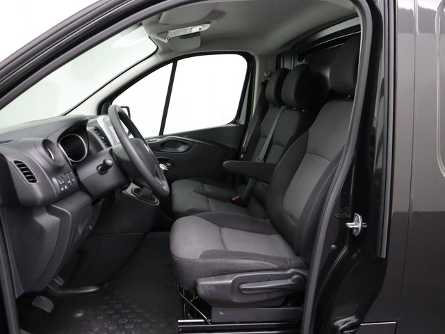 Renault Trafic 2.0DCi 120PK Black Edition | Navigatie | Airco | Cruise | 3-Persoons | Trekhaak