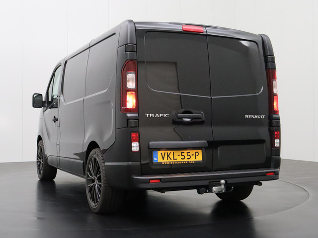 Renault Trafic 2.0DCi 120PK Black Edition | Navigatie | Airco | Cruise | 3-Persoons | Trekhaak