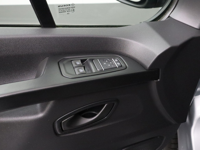 Renault Trafic 2.0DCi 130PK Lang Dubbele Cabine | Multimedia | Camera | 6-Persoons | Airco | Cruise | Trekhaak