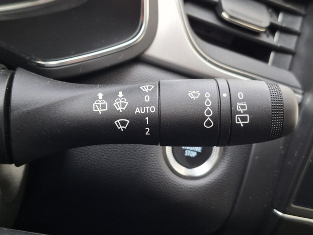 Renault Captur 1.6 E-Tech full hybrid 145 techno
