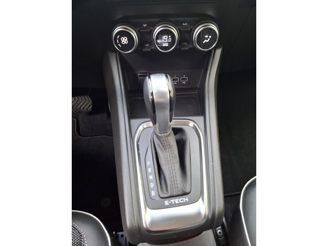 Renault Captur 1.6 E-Tech full hybrid 145 techno