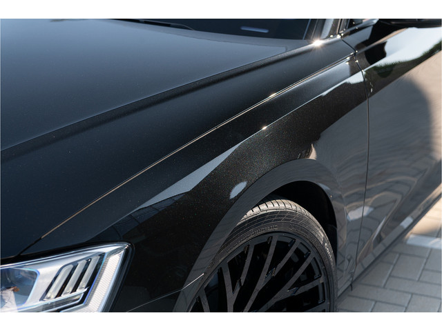 Audi A8 60 TFSI e quattro S-Line S-stoelen Pano B&O 360 Head Up Keyless Softclose Matrix Massage ACC