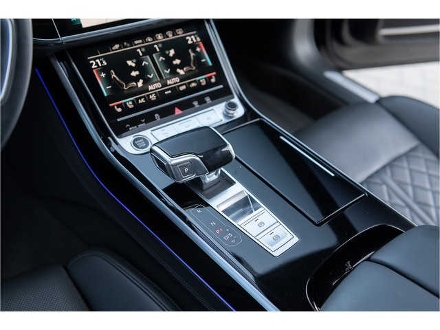 Audi A8 60 TFSI e quattro S-Line S-stoelen Pano B&O 360 Head Up Keyless Softclose Matrix Massage ACC