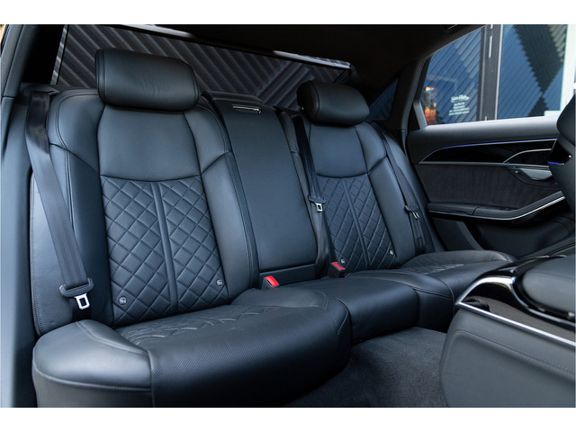 Audi A8 60 TFSI e quattro S-Line S-stoelen Pano B&O 360 Head Up Keyless Softclose Matrix Massage ACC