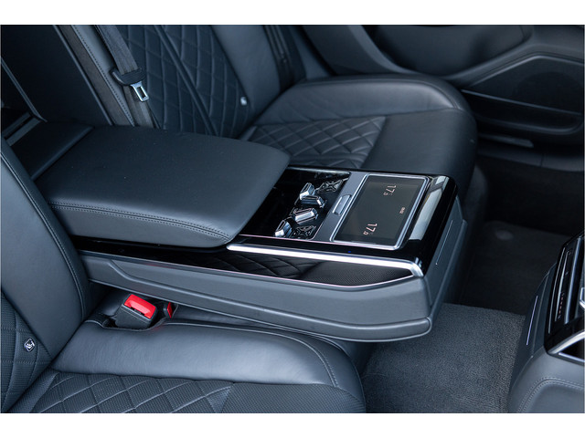 Audi A8 60 TFSI e quattro S-Line S-stoelen Pano B&O 360 Head Up Keyless Softclose Matrix Massage ACC